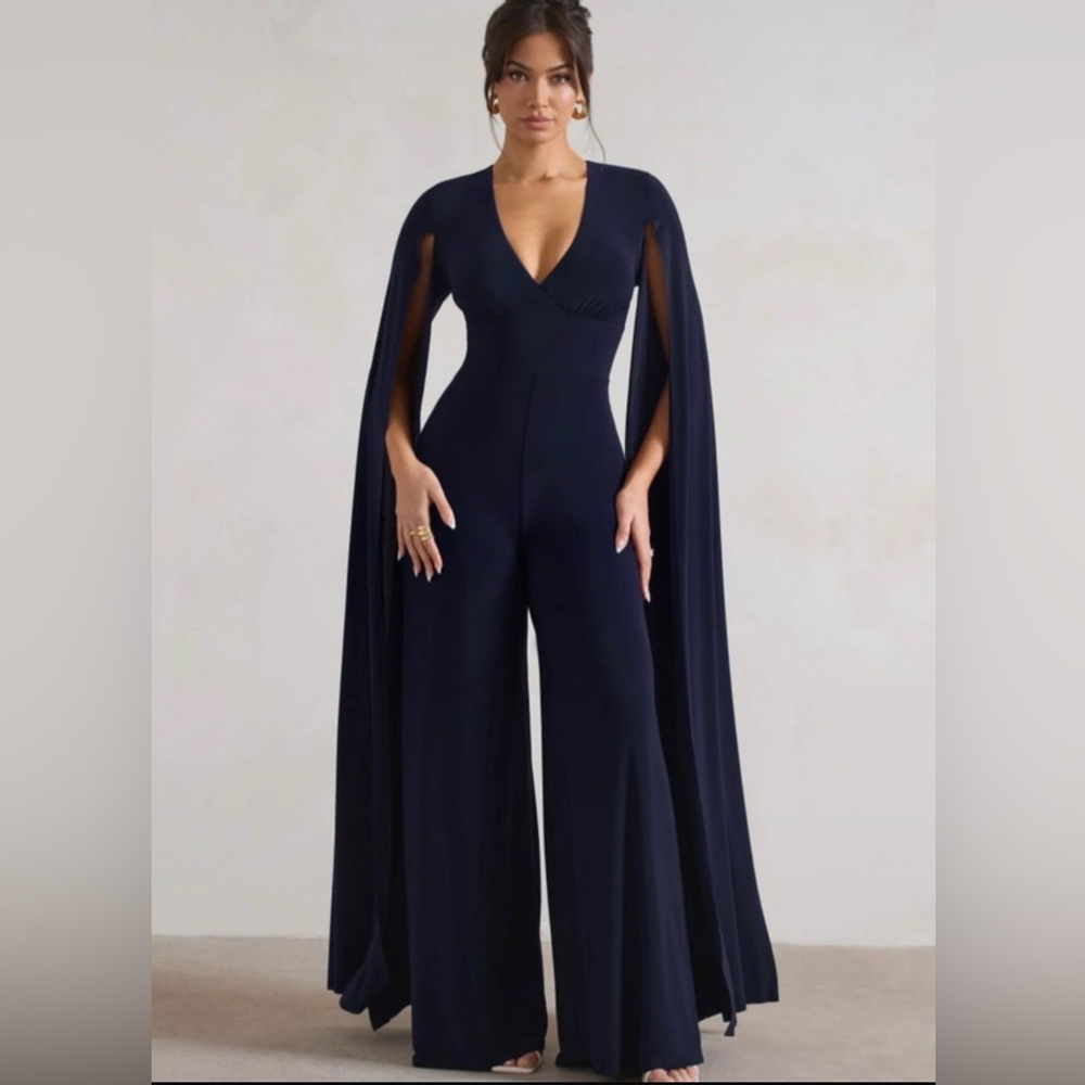 BNWT Navy Plunge front Cape Jumpsuit